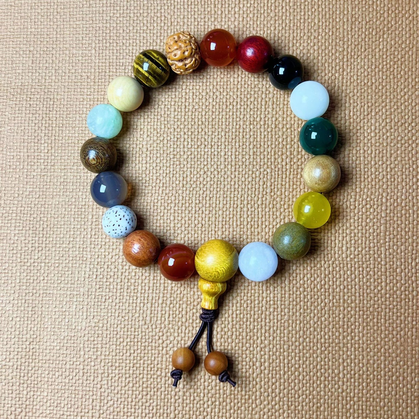 Eighteen-seed bracelet