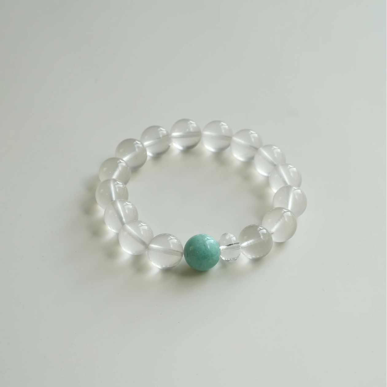 Cream-style white crystal bracelet
